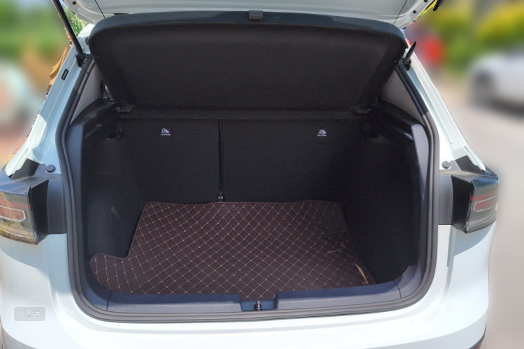 Volkswagen Tharu 2025 car image #21