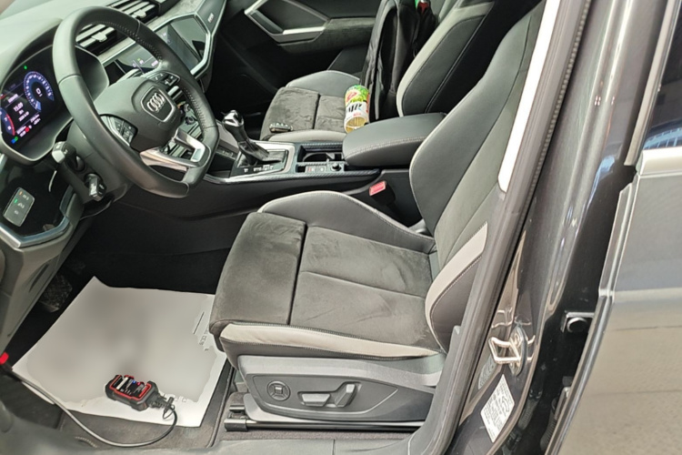 Audi Q3 2020 #19 Audi Q3 2020 car image #19