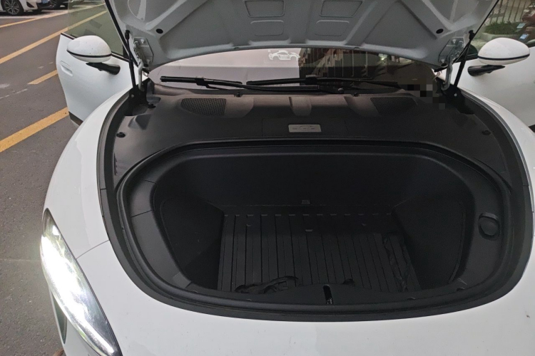 MI SU7 2025 car image #28