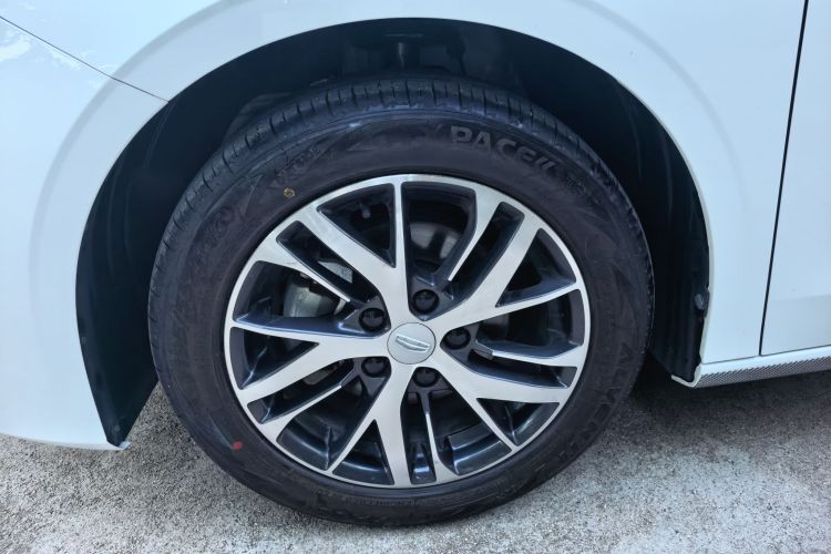 GEELY Emgrand 2024 immagine di auto #6