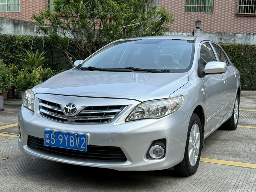 Toyota Corolla 2011 Toyota Corolla 2011 car image