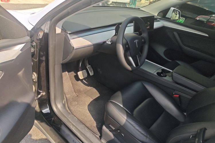Tesla Model Y 2022 #16 Tesla Model Y 2022 car image #16
