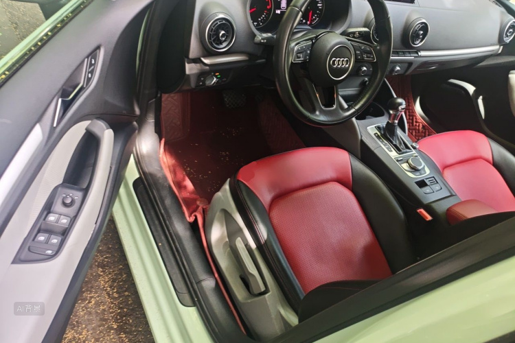 Audi A3 2018 car image #18