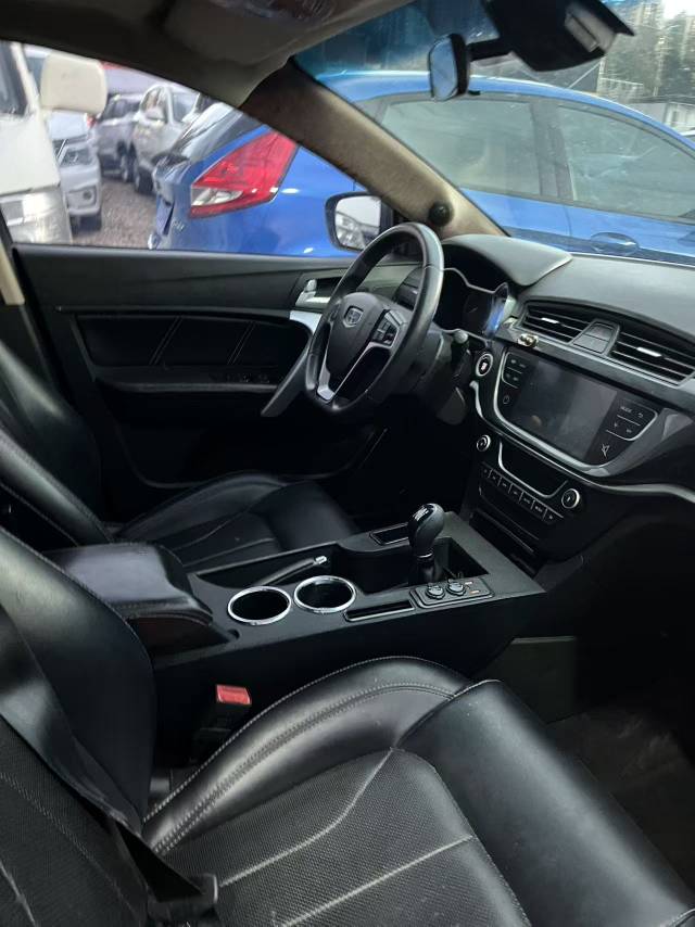 GEELY Emgrand 2016 car image #4