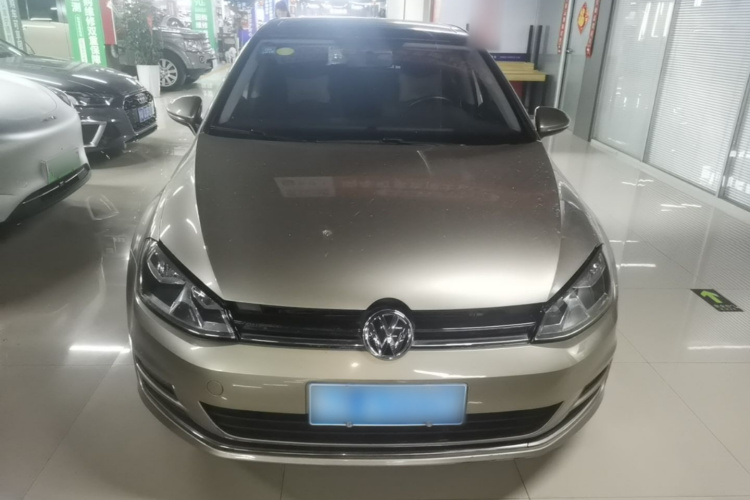 Volkswagen Golf 2015 car image #3