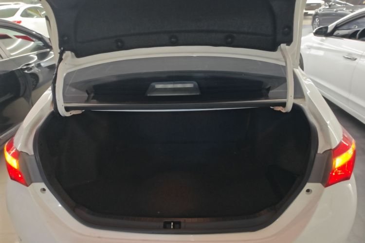 Toyota Corolla 2018 #19 Toyota Corolla 2018 car image #19