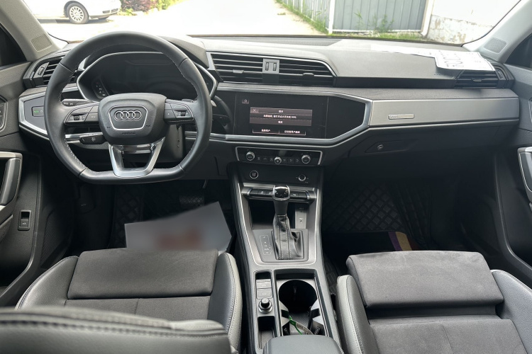 Audi Q3 2022 #19 Audi Q3 2022 car image #19