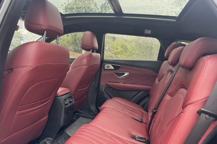 Jetour X70 PLUS 2024 car image #11