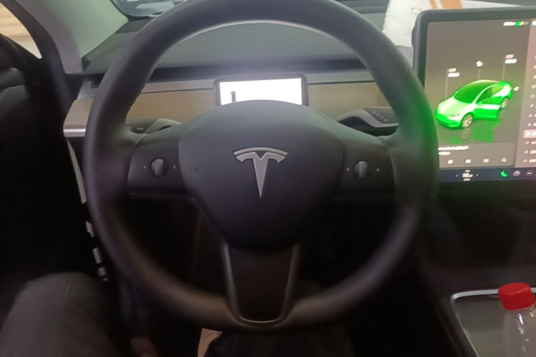 Tesla Model Y 2022 #15 Tesla Model Y 2022 immagine di auto #15