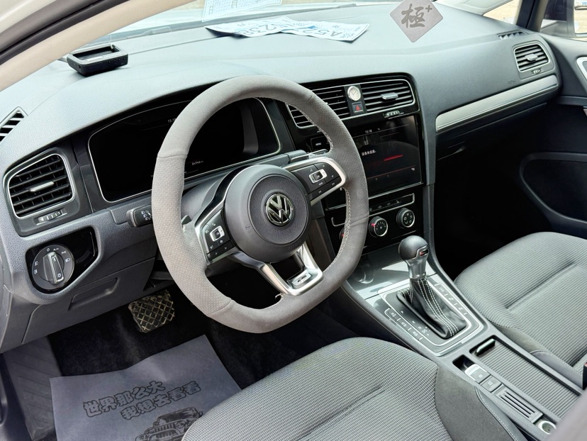 Volkswagen Golf 2019 #4 Volkswagen Golf 2019 car image #4