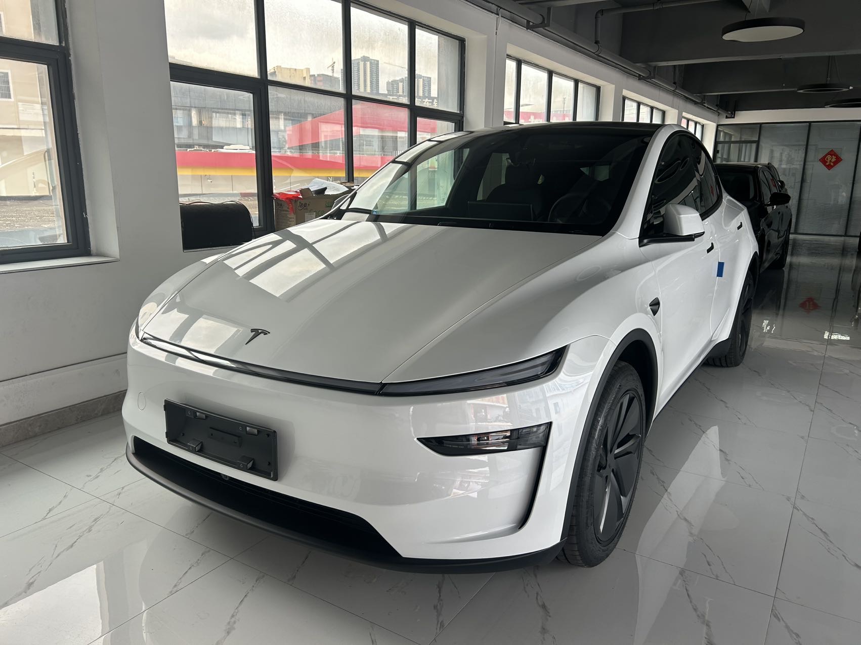 Tesla Model Y 2026 car image 