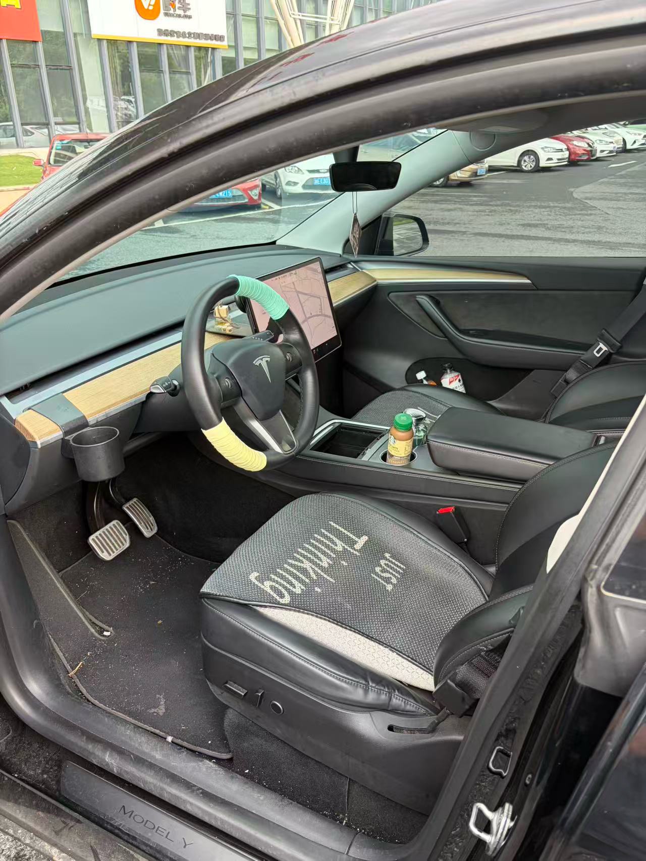 Tesla Model Y 2021 Tesla Model Y 2021 car image