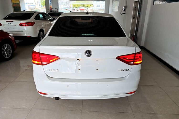 Volkswagen Lavida 2019 #6 Volkswagen Lavida 2019 car image #6