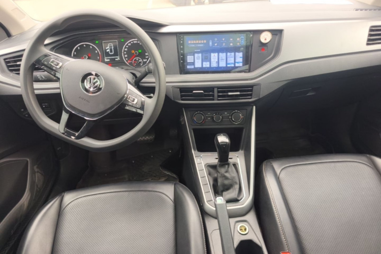 Volkswagen Polo 2019 car image #10