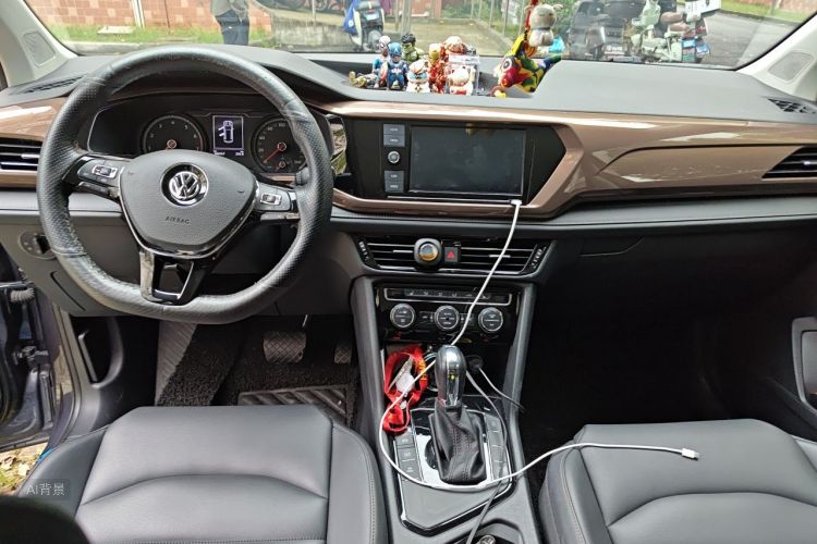 Volkswagen Tharu 2019 imagen de coche #11