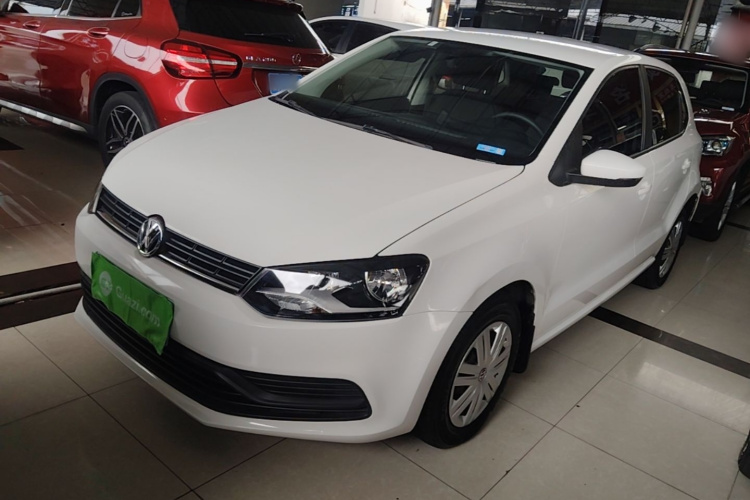 Volkswagen Polo 2017 car image #2