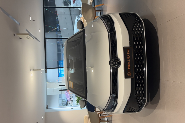 Volkswagen Lavida 2025 car image #3