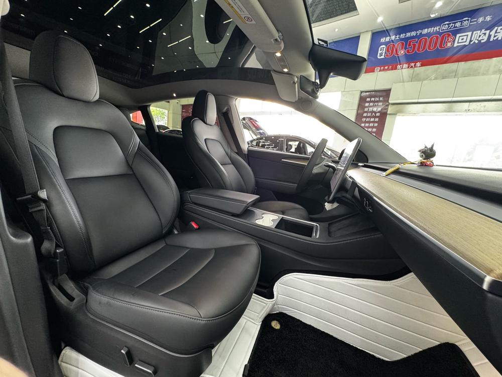 Tesla Model Y 2022 #14 Tesla Model Y 2022 car image #14