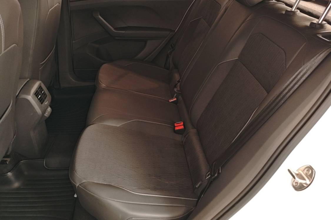 Volkswagen T-Cross 2021 #20 Volkswagen T-Cross 2021 car image #20