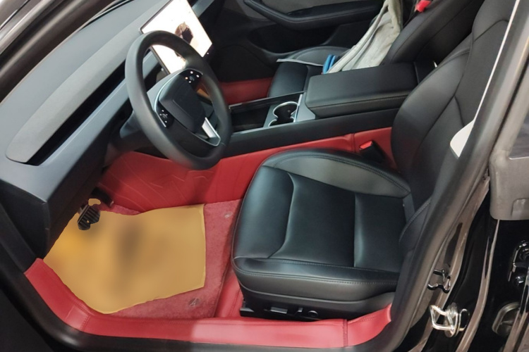 Tesla Model 3 2024 car image #15