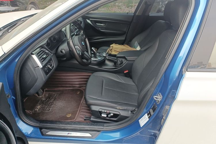 BMW 3 Series 2017 #15 BMW 3 Series 2017 car image #15