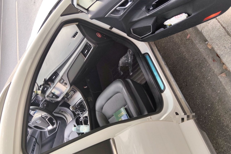 GEELY Emgrand GS 2017 car image #21