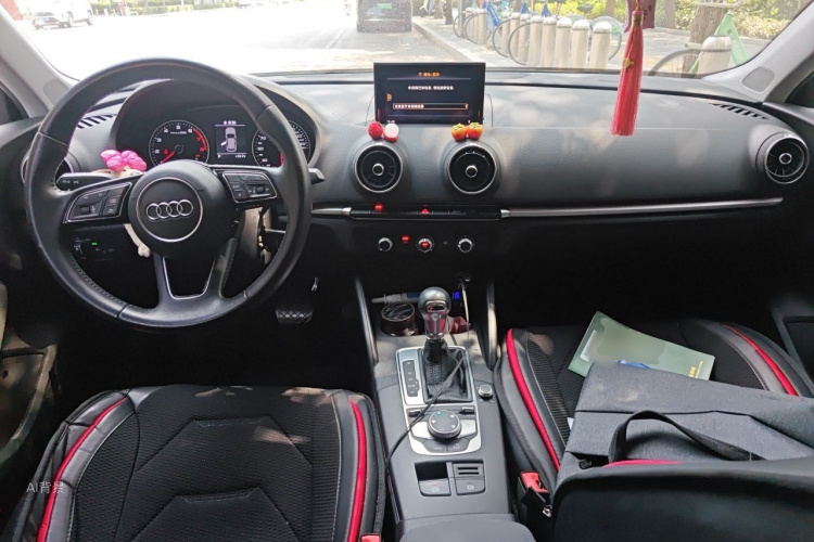 Audi A3 2019 car image #11