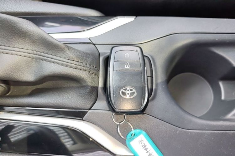 Toyota Corolla Cross 2023 #14 Toyota Corolla Cross 2023 car image #14