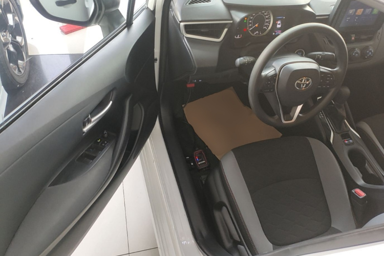 Toyota Corolla 2023 imagen de coche #16
