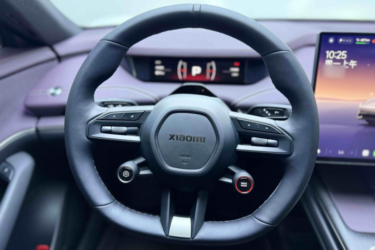 MI SU7 2025 immagine di auto #11
