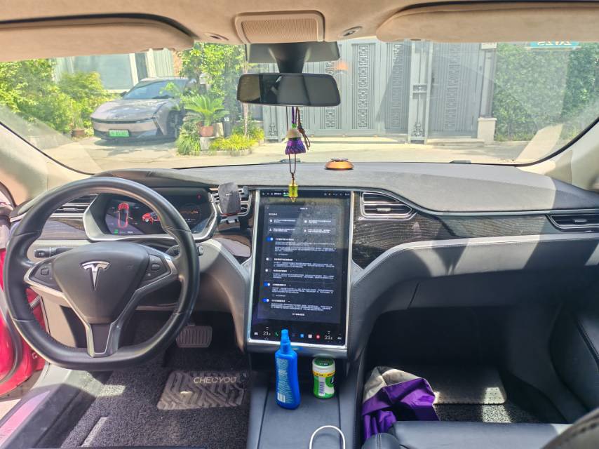 Tesla Model S 2017 #3 Tesla Model S 2017 car image #3