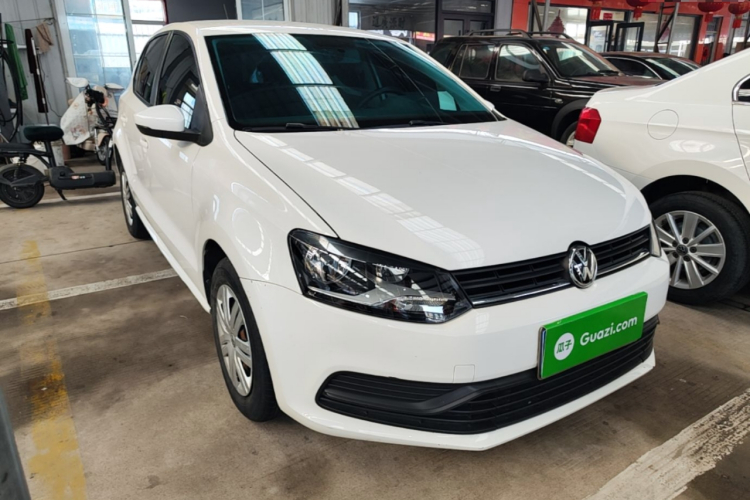 Volkswagen Polo 2018 car image #4