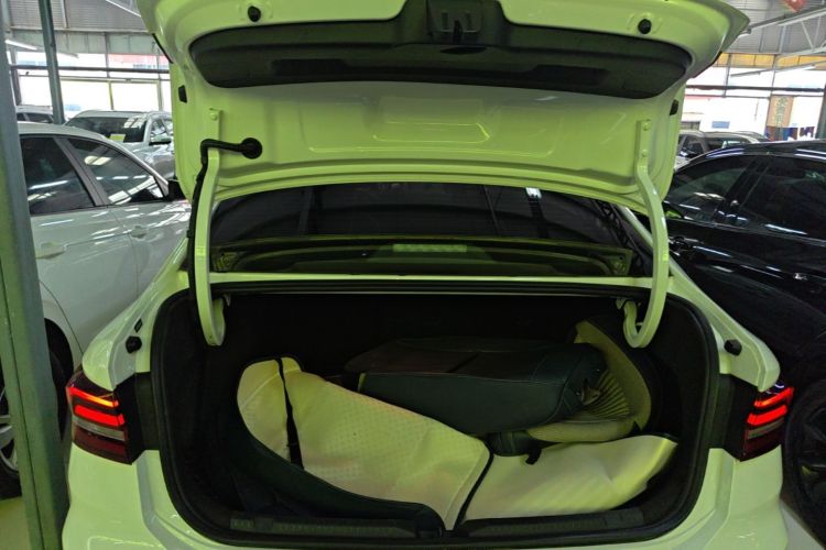 Volkswagen Lavida 2021 car image #19