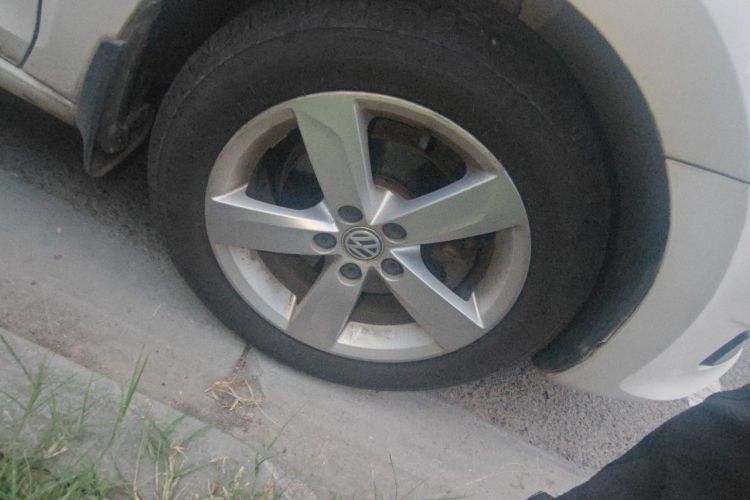 Volkswagen Santana 2016 car image #8