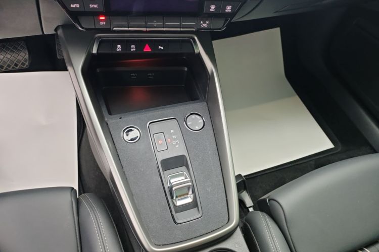 Audi A3 2024 immagine di auto #14