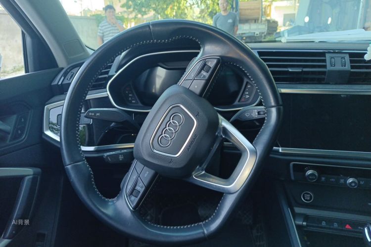 Audi Q3 2022 car image #12