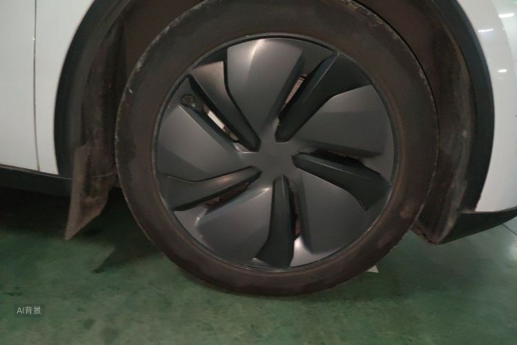 Tesla Model Y 2025 #9 Tesla Model Y 2025 car image #9