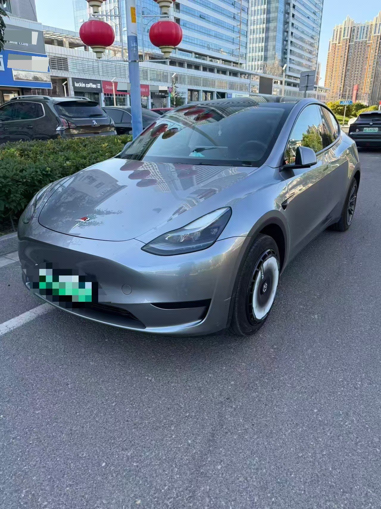 Tesla Model Y 2024 Tesla Model Y 2024 car image