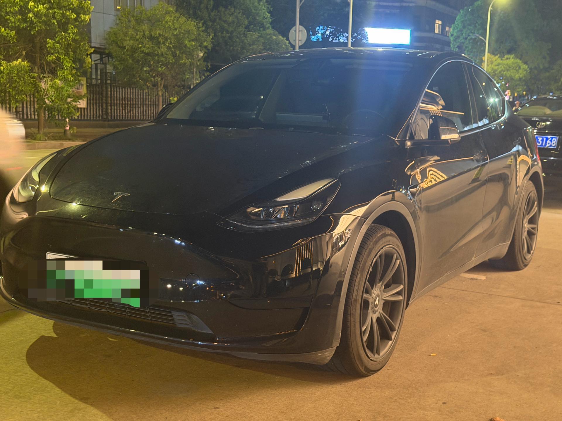 Tesla Model Y 2023 Tesla Model Y 2023 car image