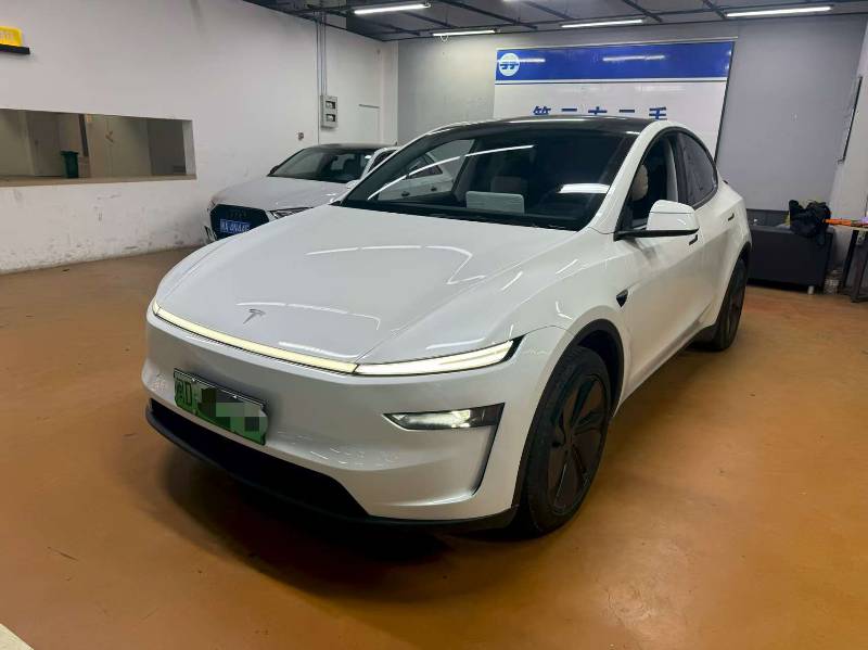 Tesla Model Y 2026 Tesla Model Y 2026 car image