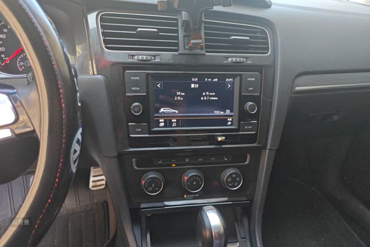 Volkswagen Golf 2018 #15 Volkswagen Golf 2018 car image #15