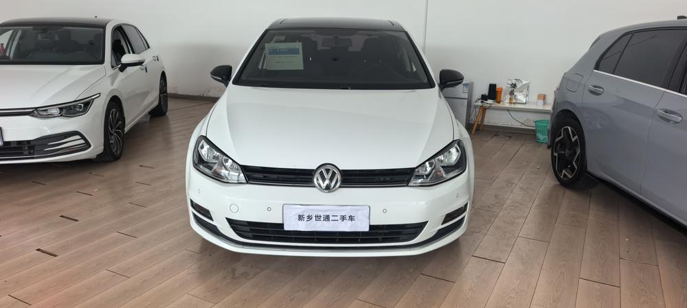 Volkswagen Golf 2017 car image #2