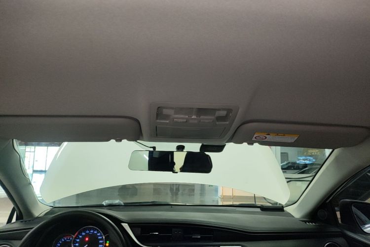 Toyota Corolla 2019 #18 Toyota Corolla 2019 car image #18