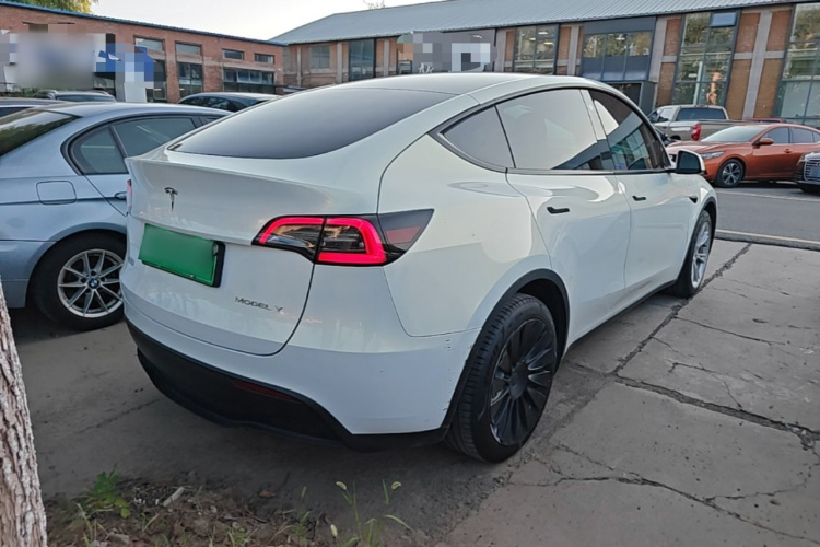 Tesla Model Y 2022 #7 Tesla Model Y 2022 immagine di auto #7