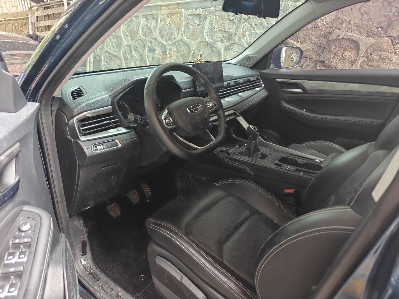 GEELY Vision X6 2022 car image #5