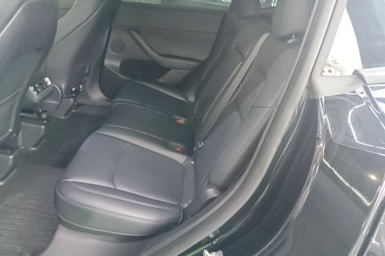 Tesla Model Y 2023 #17 Tesla Model Y 2023 car image #17