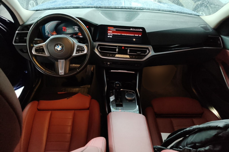 BMW 3 Series 2021 car image #10