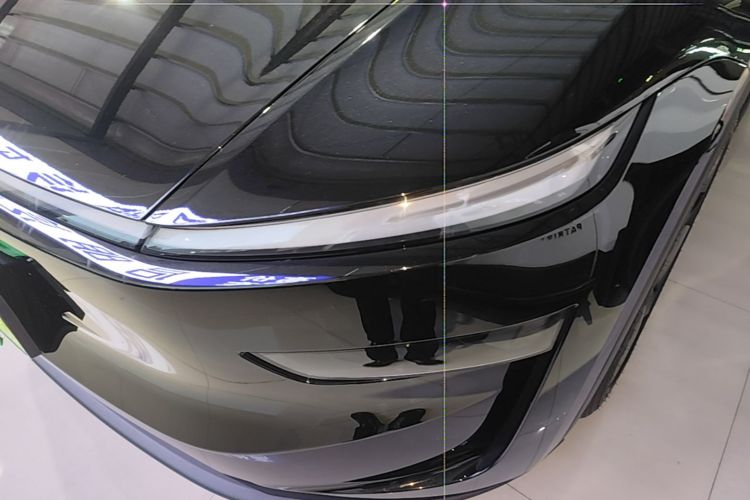 Tesla Model Y 2025 immagine di auto #23