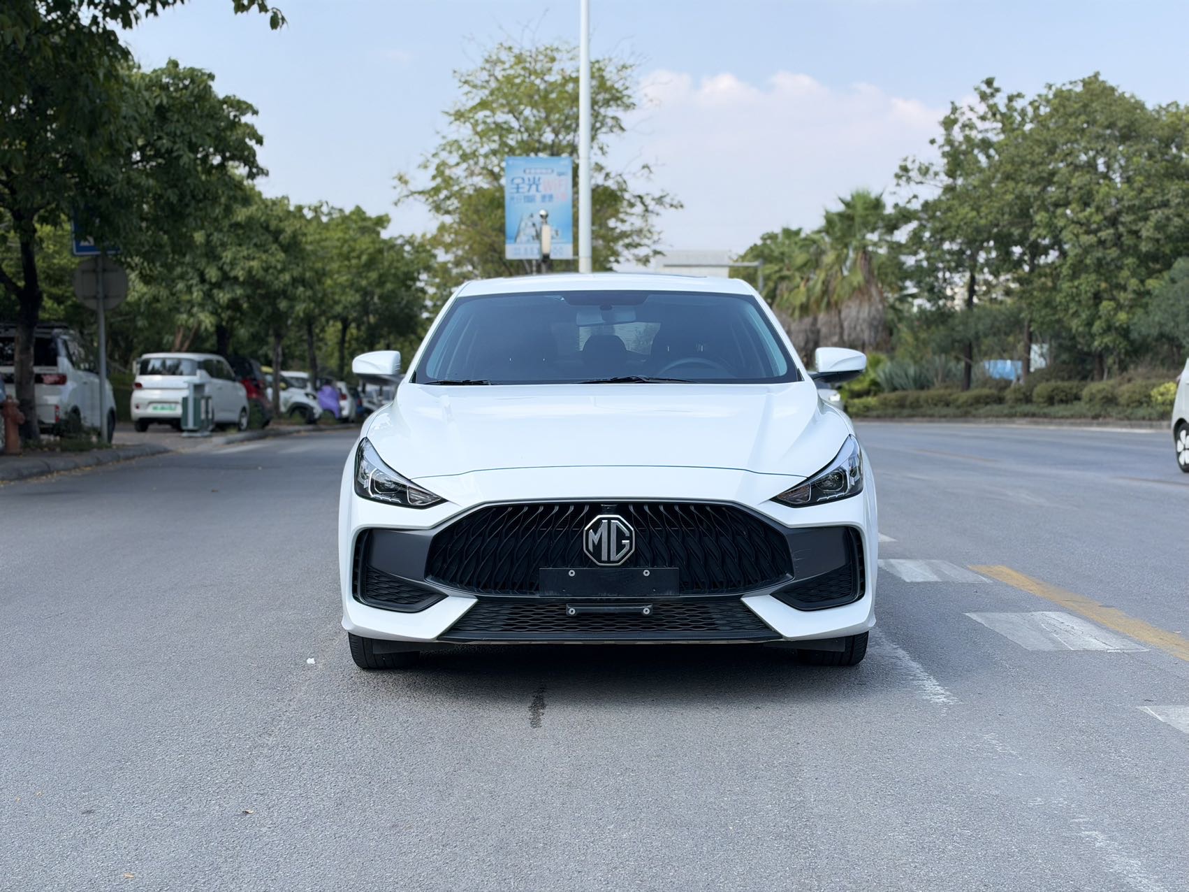 MG 5 2023 car image #2