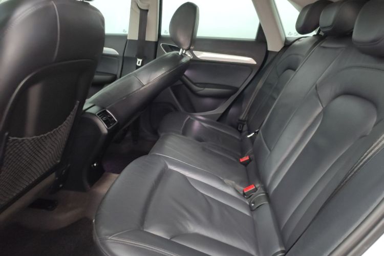 Audi Q3 2015 immagine di auto #17